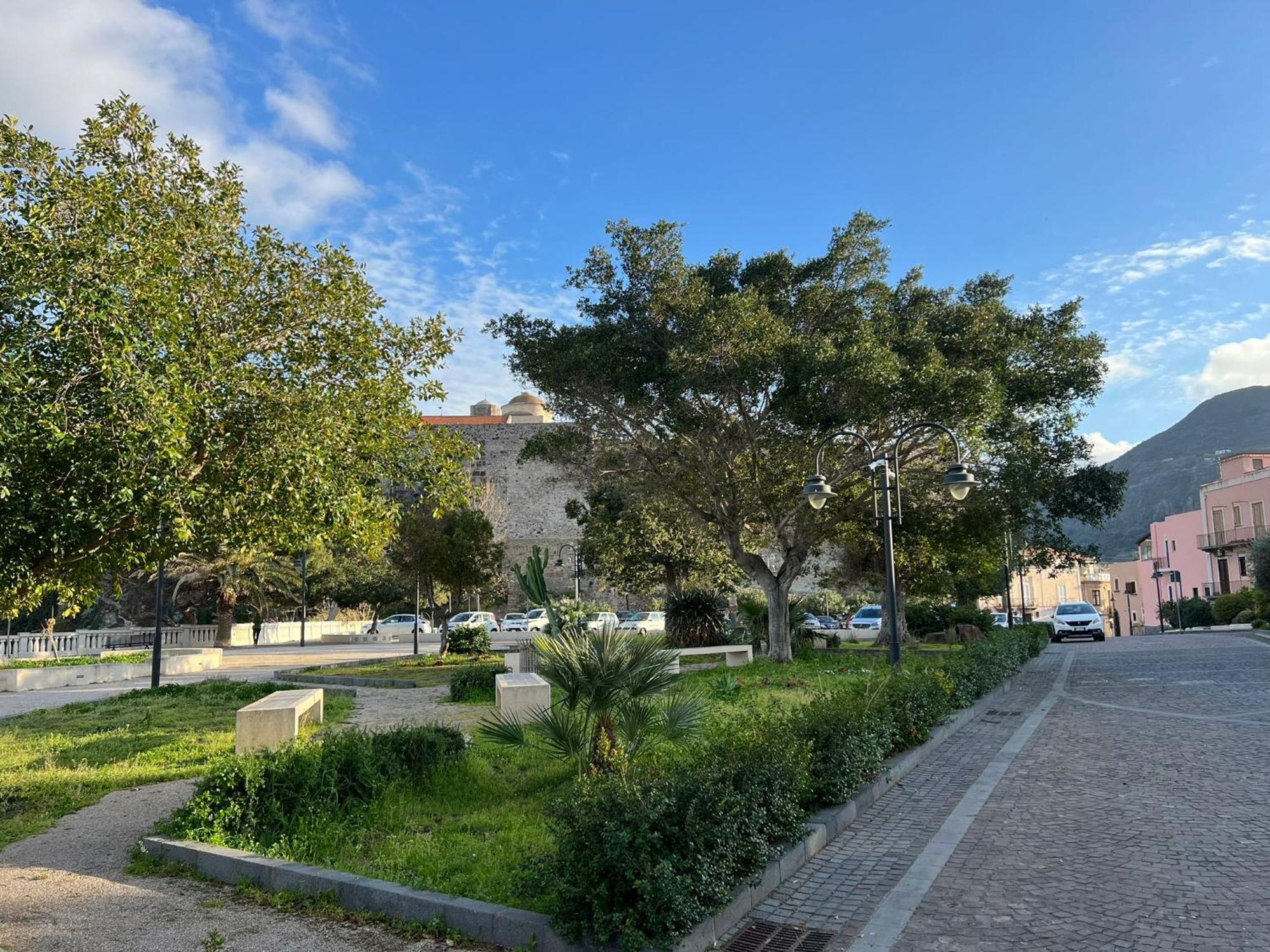 "Sweet Life" Casa Vacanze Lipari  Exterior photo